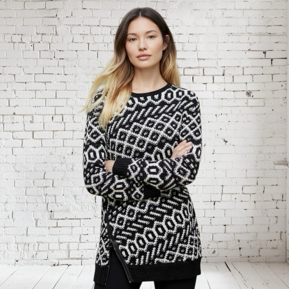 Ann‎ taylor Black White Tunic Sweater Sz XL Wool Blend Geo Aztec Graphic Knit
